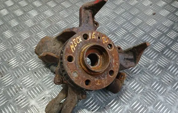 Audi A3 S3 8L Front wheel hub spindle knuckle