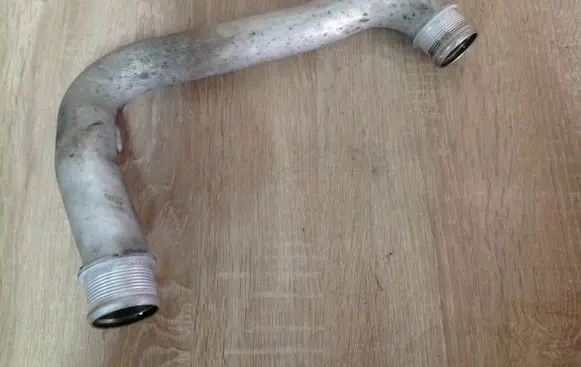 Intercooler hose/pipe