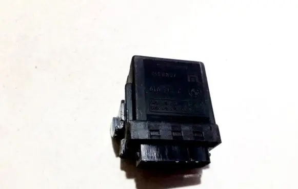 BMW 5 E39 Glow plug pre-heat relay 2246919 72rb510