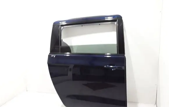 Chrysler Pacifica Side sliding door 68185690AC