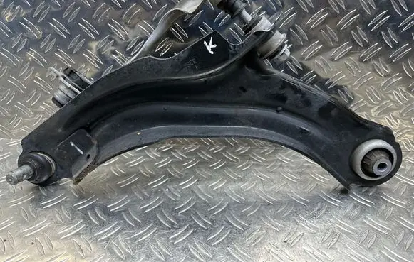 Front lower control arm/wishbone