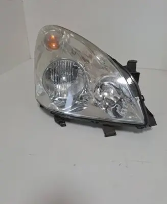 Toyota Corolla Verso AR10 Headlight/headlamp 3124 HB412V51W