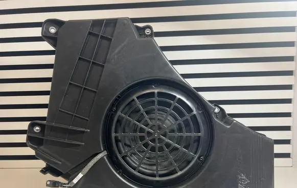 Porsche Cayenne (92A) Subwoofer speaker 7P5035481K