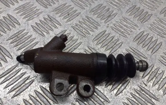 Honda Civic Clutch slave cylinder 
