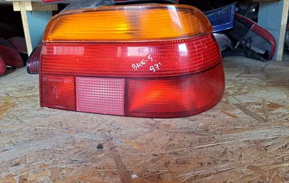 BMW 5 E39 Rear/tail lights 8363566 3218363566 8358032