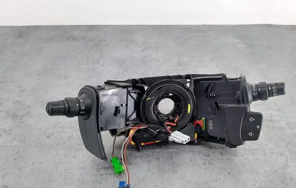 Wiper turn signal indicator stalk/switch