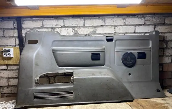 Volkswagen Transporter - Caravelle T5 Trunk/boot lower side trim panel 7H3868715F 310101301
