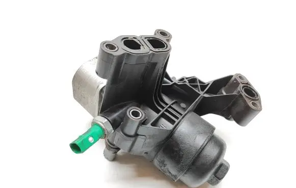 Audi Q3 8U Oil filter mounting bracket 03N117021