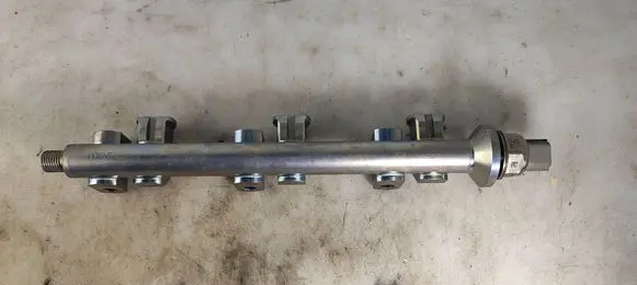 Nissan Qashqai J12 Fuel main line pipe 95PP25 23275474942