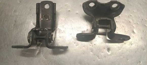 Toyota Prius+ (ZVW40) Front door hinge set 6872012151