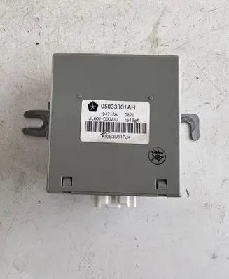 Jeep Compass Other control units/modules 05033301AH JL001000230 10B3U11FJ