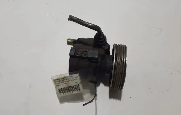Renault Scenic I Power steering pump 7700417137