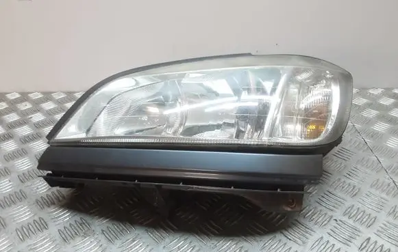 Opel Zafira A Headlight/headlamp 89100054