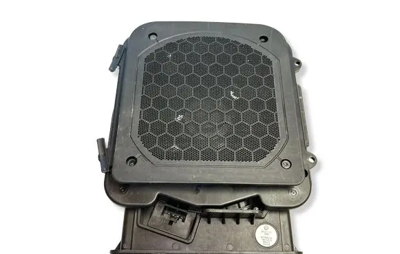 BMW 2 F46 Subwoofer speaker 9275995