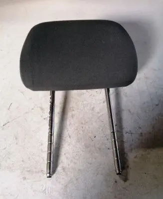 Skoda Octavia Mk1 (1U) Front seat headrest 