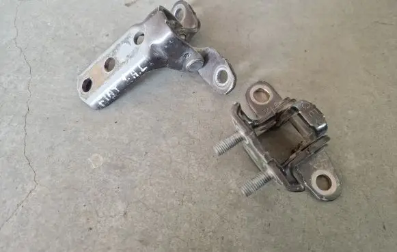 Fiat Fullback Rear door hinge set 