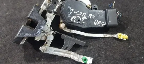 Toyota Camry Rear door lock