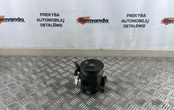 Iveco Daily 6th gen Power steering pump 5801893653