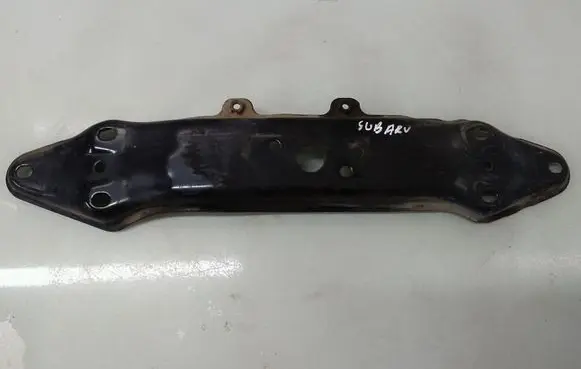 Subaru Forester SG Gearbox mounting bracket 