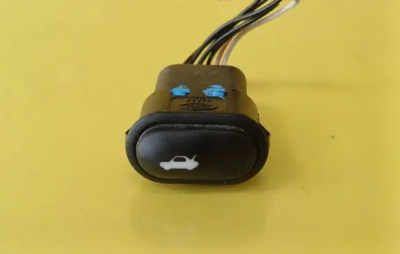 Ford Fiesta Tailgate opening switch 19B514AA 03160800