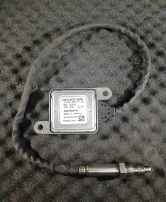 Mercedes-Benz C W205 Lambda probe sensor A0009059703