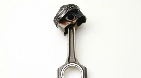 Ford Focus Piston with connecting rod CM5G6205FA