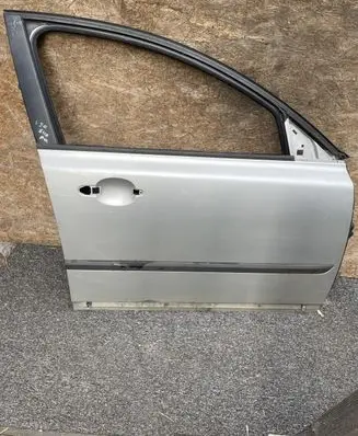 Volvo V50 Front door