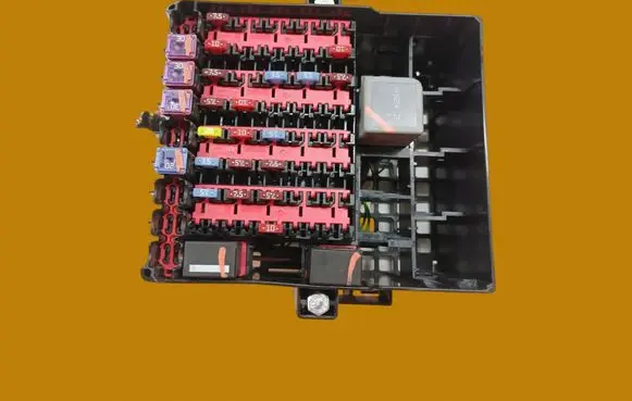 Ford Fiesta Fuse box set F1BT-14A005-UAB