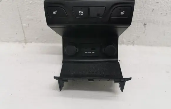 Hyundai ix35 AUX in-socket connector 93310-2Y800
