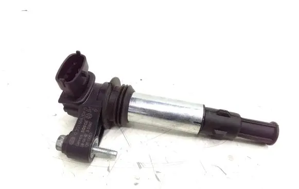 Cadillac CTS High voltage ignition coil 0221604104 12613057