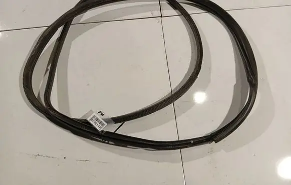 Subaru Legacy Rubber seal front coupe door 