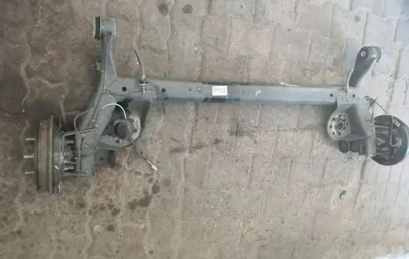 Hyundai i10 Rear axle beam with reductor 