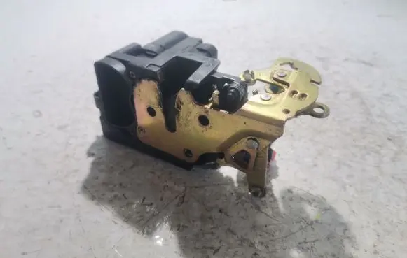 SsangYong Rexton Rear door lock