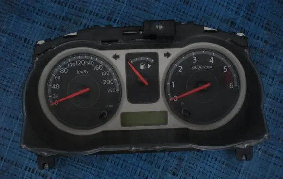 Nissan Note (E11) Speedometer (instrument cluster)