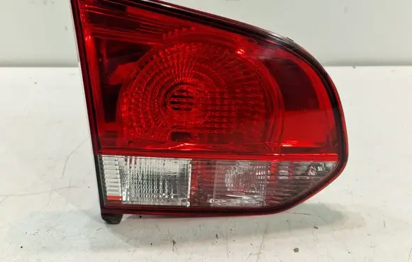 Volkswagen Golf VI Tailgate rear/tail lights