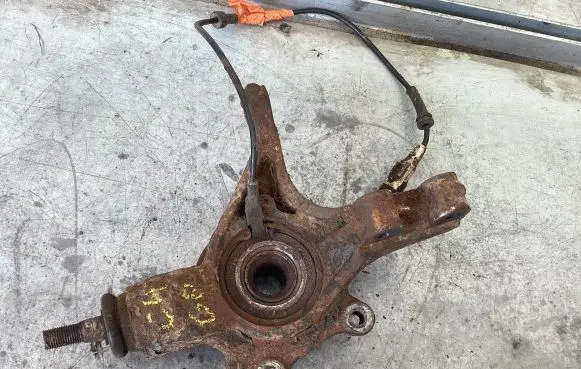 Citroen C4 Grand Picasso Front wheel hub