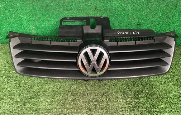 Volkswagen Polo Front grill 6Q0853651C