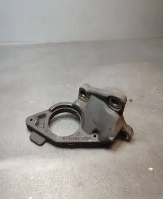 Renault Kangoo II Driveshaft support bearing bracket 8200452283A