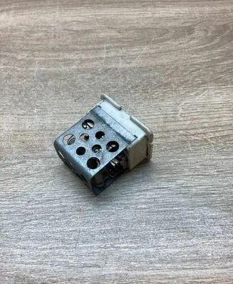 Opel Astra G Heater blower motor/fan resistor 90560362 52475432