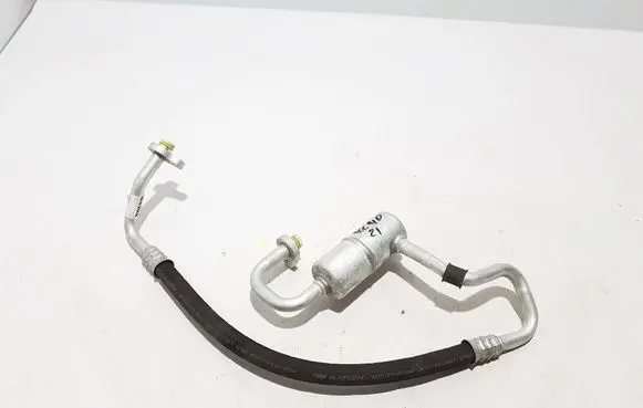Volvo XC40 Air conditioning (A/C) pipe/hose 32289937