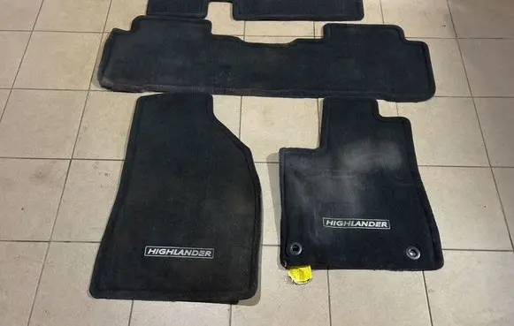 Toyota Highlander XU50 Car floor mat set PT92648140 PT92648141