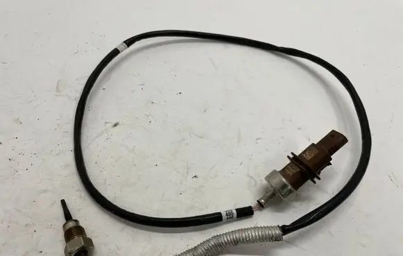 Exhaust gas temperature sensor