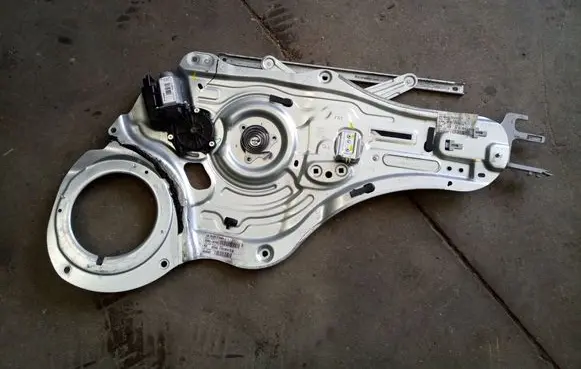 KIA Sportage Front door window regulator with motor