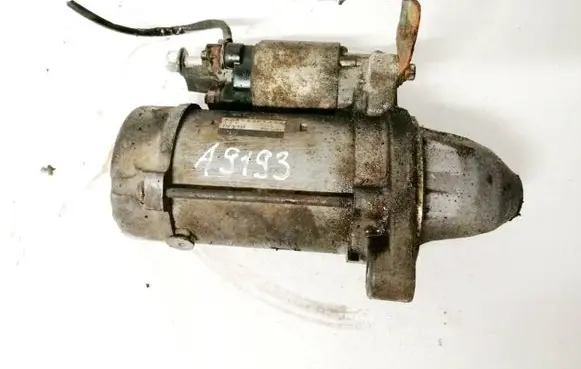 Mercedes-Benz C AMG W204 Starter motor a0061514601 428000-4600