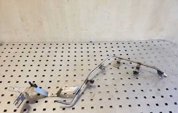 Volkswagen Touareg I Other engine bay part 7L8131552E