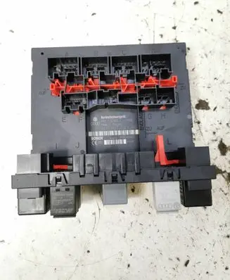 Volkswagen PASSAT B6 Comfort/convenience module 3C0937049AE 06451429 F005V00631