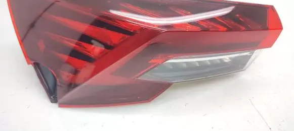 Skoda Octavia Mk4 Rear/tail lights 5E3945207B