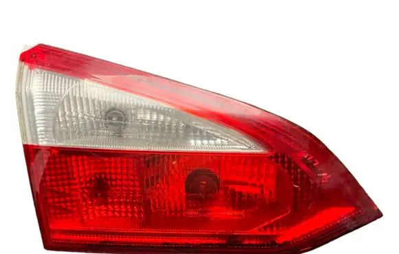 Ford Focus Tailgate rear/tail lights BM5113A603D BM5113A603B