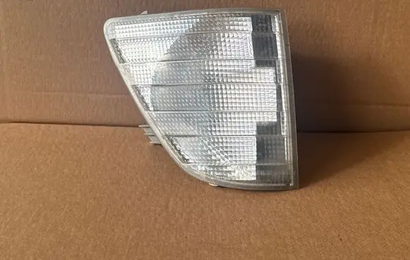 Mercedes-Benz Sprinter W901 W902 W903 W904 Front indicator light 9018200221 143956