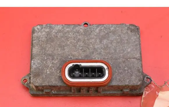 Opel Astra H Voltage converter/converter module 5DV00829000